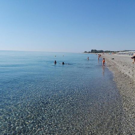 Luna Apartaments Badolato Marina Luaran gambar