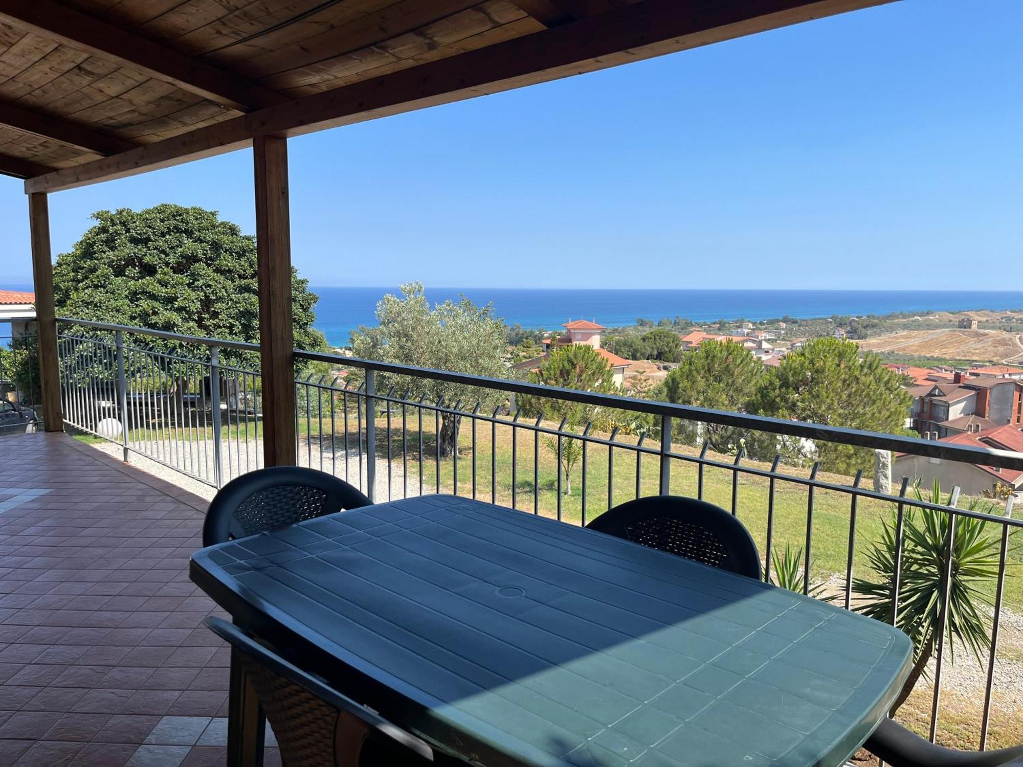Luna Apartaments Badolato Marina Luaran gambar